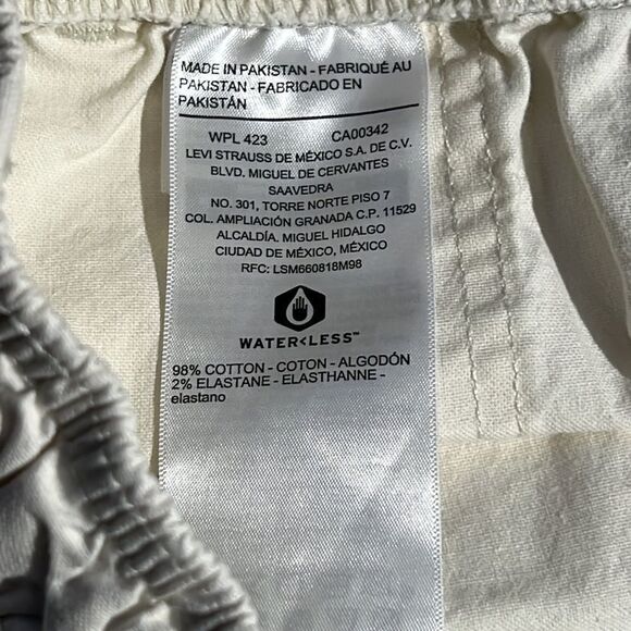 Levi Strauss Cream Colored Shorts with Elastic And Tie Waist Band Size 8 - Picture 5 of 12